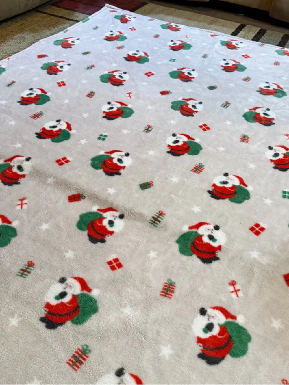 Christmas Santa Fleece Blanket 58x80 Soft Plush Holiday Throw Cozy